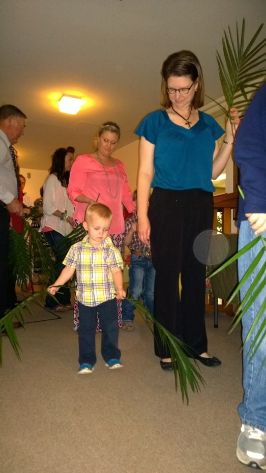 Palm Sunday 2015 Lined Up 2