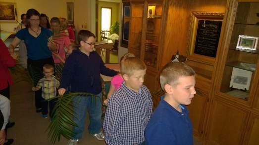 Palm Sunday 2015 Lined Up 3